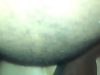 Bonne dé_fonce de travesti par mâ_le black